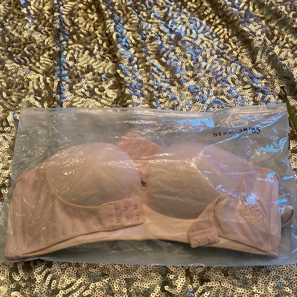 02 Strapless bra pink nude size 38C comes with straps never used